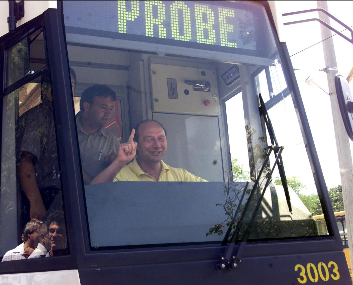 Un deceniu cu presedintele-jucator. Traian Basescu a ras, a plans si ne-a aratat cum se bea whiskey ca sa nu te imbeti