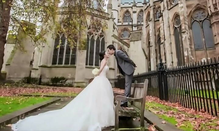 "Decor de nunta" pentru cuplurile din China, Londra aduce sume importante de bani la finantele Marii Britanii