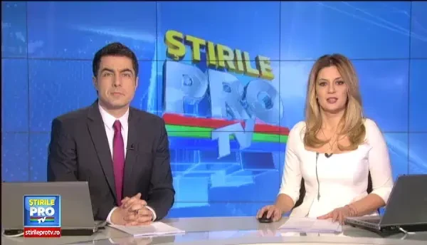 Printul George, fotografiat in curtea Palatului Kensington. Imaginile care au fermecat presa britanica