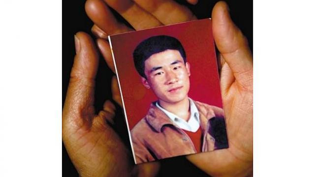 Un adolescent chinez executat pentru crima a fost gasit nevinovat la 18 ani de la moartea sa