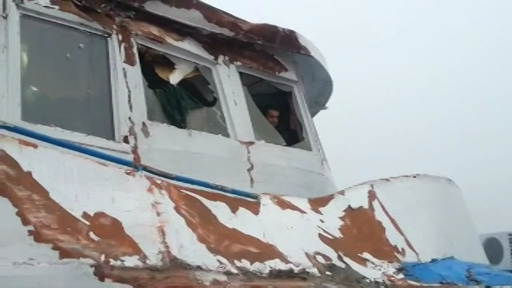 Accident naval pe Dunare: o nava cu 300 de pasageri a fost lovita de un cargou. De frica, oamenii au vrut sa se arunce in apa