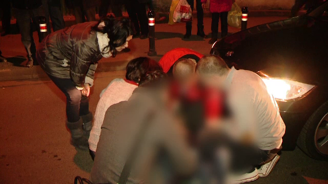 Din graba, o fetita de 11 ani putea sa sfarseasca tragic. A fost lovita de doua masini in doar cateva secunde, in Timisoara