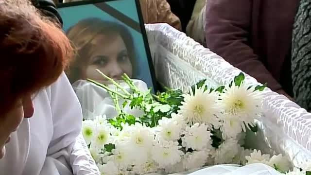 Doctorita Laura Vizireanu, resuscitata chiar de cea mai buna prietena. "I-am simtit pulsul. Durerea a fost mare cand a murit"