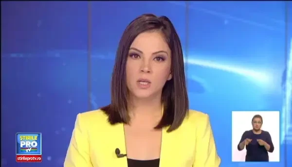 Sute de oameni in lacrimi, la cimitirul din Turda. Au fost readuse in tara trupurile romancei si fiului ei ucisi in Italia