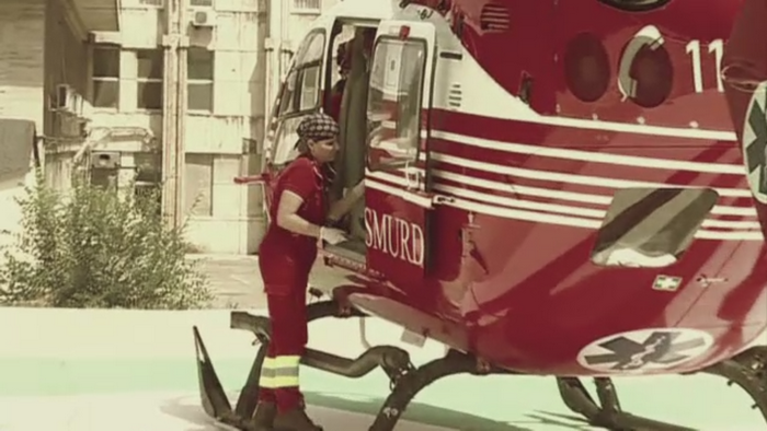 Imagini din arhiva cu doctorita Laura Vizireanu. Baiatul de 9 ani al femeii nu intelege ce s-a intamplat cu mama lui