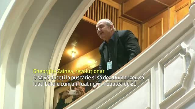 Revolutionarii au intrerupt sedinta solemna din Parlament. "Hotilor! O sa va duceti la puscarie"