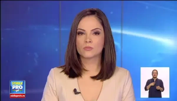 Trupul asistentei Gabriela Harton, depus a biserica din centrul orasului Navodari. Mesajele transmise de colegi si familie