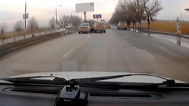 Din Rusia, cu dragoste. Cum s-a razbunat o rusoaica atunci cand l-a vazut pe fostul iubit, in masina, cu noua partenera