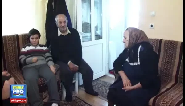 Peste 70 de voluntari au adus bucurii in cele mai izolate catune din Muntii Apuseni