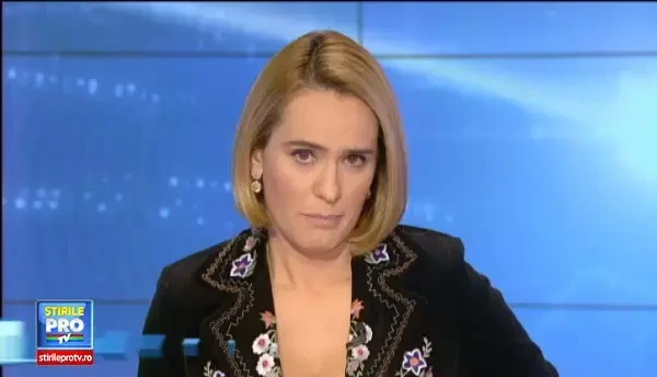 Eroii nu mor niciodata. Suporterii echipei de fotbal Poli Timisoara au comemorat Revolutia din '89 pe strazile orasului