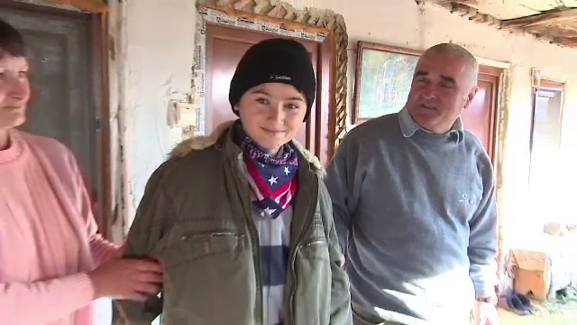 Un tratament pentru raceala, la un spital din Gorj, i-a distrus viata. Era masterand, acum abia se misca si vorbeste