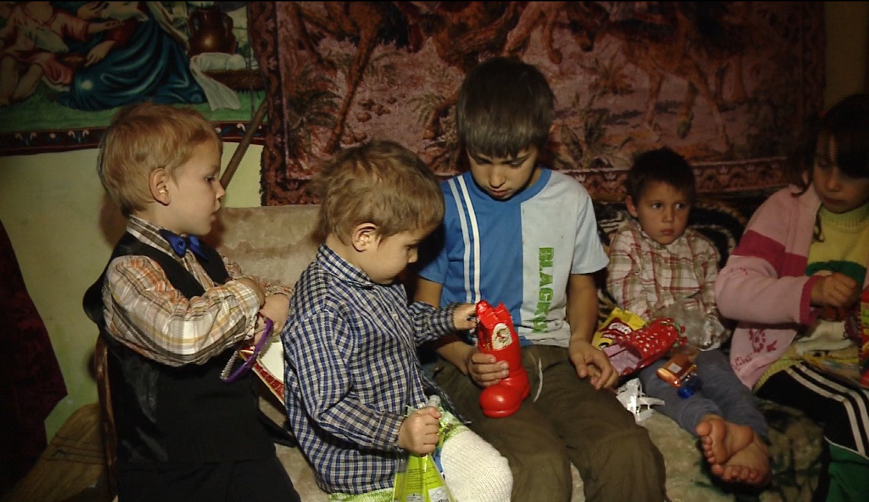 Greu incercati de viata. Povestea a 8 frati din judetul Cluj