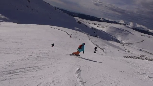 Vreme excelenta de schi la munte. Turistii au fost incantati de starea partiilor: "E frumos ca in Austria sau Elvetia"