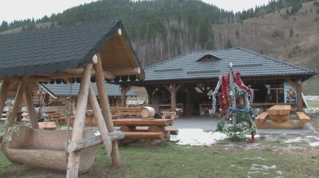 1.000 de euro pentru o familie de cinci persoane. Pretul unui Craciun de vis, in Bucovina: surprizele pregatite de pensiuni