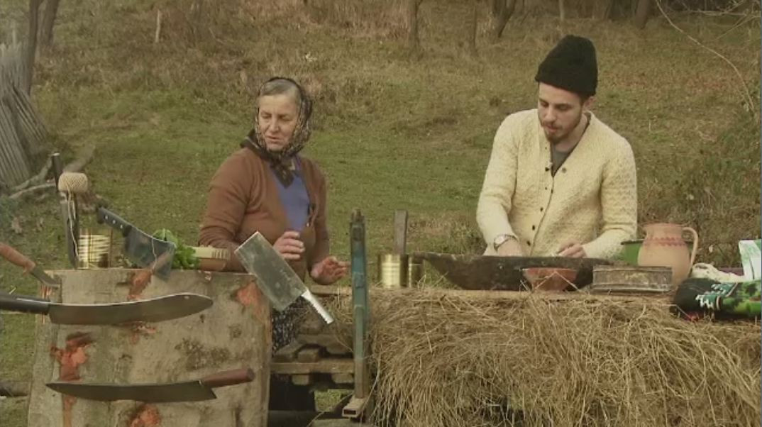 RETETE DE CRACIUN cu Chef FOA. Painea la cuptor cu jumari, carnati si ierburi