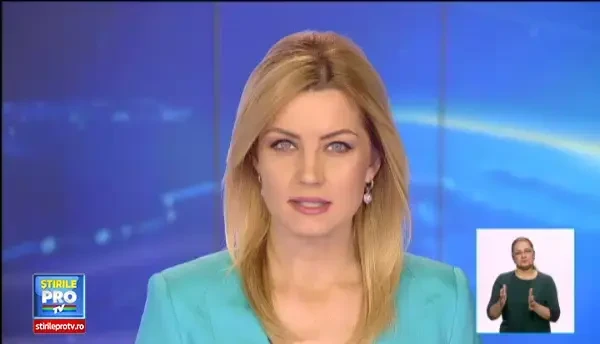 Trei vagoane dintr-un tren de marfa au deraiat la iesirea din gara Ploiesti Sud. Doi stalpi de inalta tensiune au fost rupti