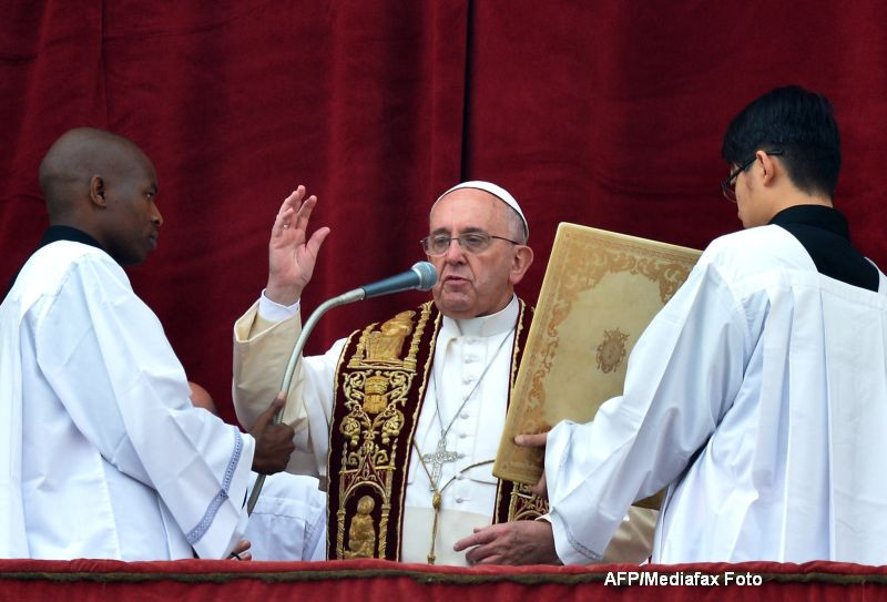 Papa Francisc despre libertatea de expresie: Este drept fundamental, dar NU permite insultarea credintei