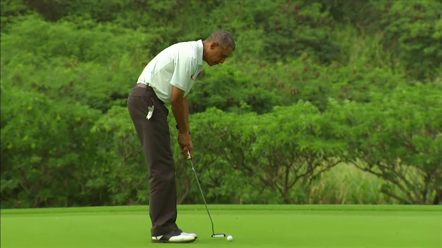 Barack Obama si-a petrecut Craciunul jucand golf, in Hawaii. Cine i-a fost alaturi in vacanta de Sarbatori