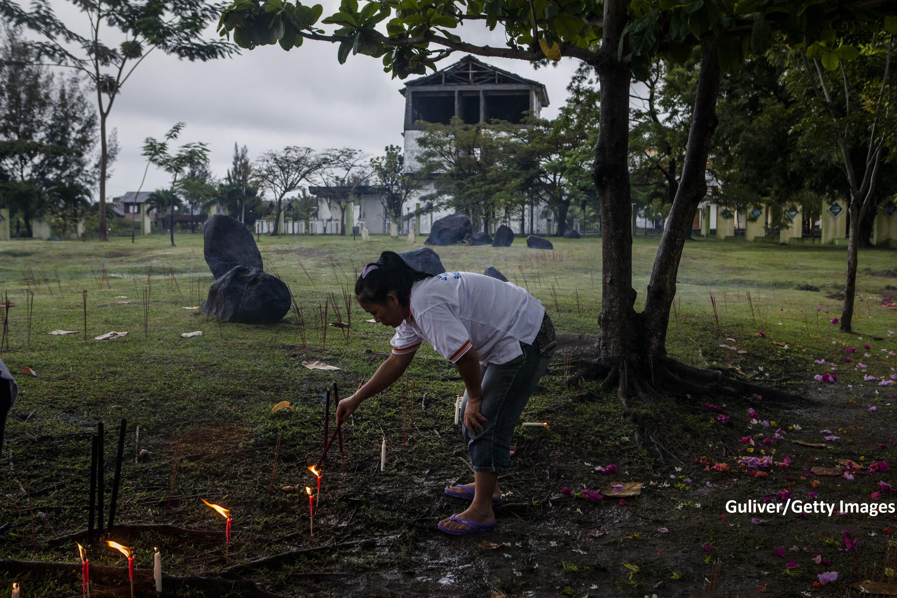Asia comemoreaza 10 ani de la tsunamiul devastator din 2004, care s-a soldat cu peste 220.000 de morti
