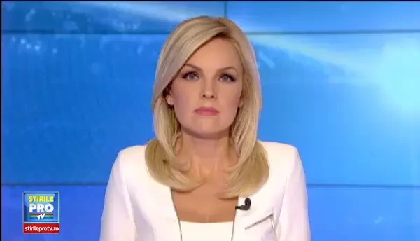 De Craciun, cine n-a vrut colinde s-a dus in club: Ne-au dat parintii afara si-am venit aici sa petrecem ca tinerii'