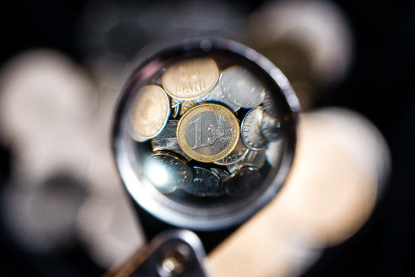 Inselatorie uriasa cu bonuri de masa. Administratorul Euroticket, judecat dupa ce a prejudiciat 12 mari retaileri