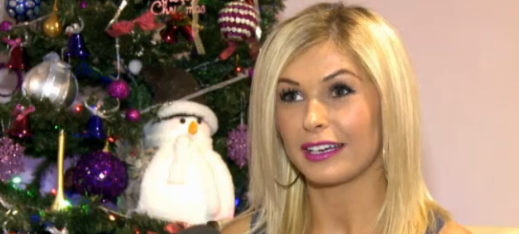 Ce raspunde aceasta blonda din Romania cand i se cere numarul de telefon in Poiana Brasov