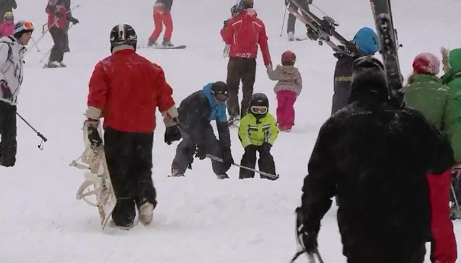 Valea Prahovei a rasunat de glasurile fericitilor care sunt in vacanta acolo. Cat scot turistii din buzunar pentru un colac