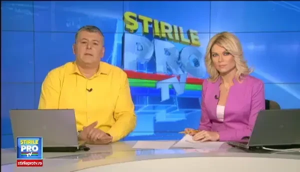 Peste 2.000 de turisti au petrecut pe partia de la Straja. Vinul fiert si whisky-ul au fost la mare cautare