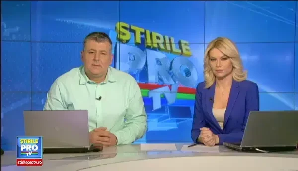 Surpriza printesei Lia si a printului Paul pentru Klaus Iohannis: un tort in forma palatului Cotroceni