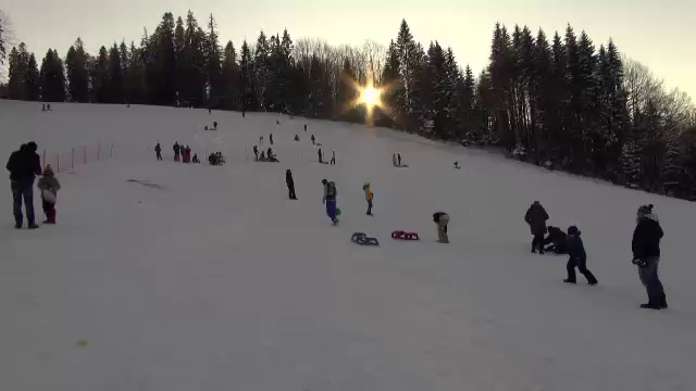 10.000 de turisti, de Revelion pe Valea Prahovei. Cat au scos din buzunar pentru a petrece noaptea de Anul Nou la munte