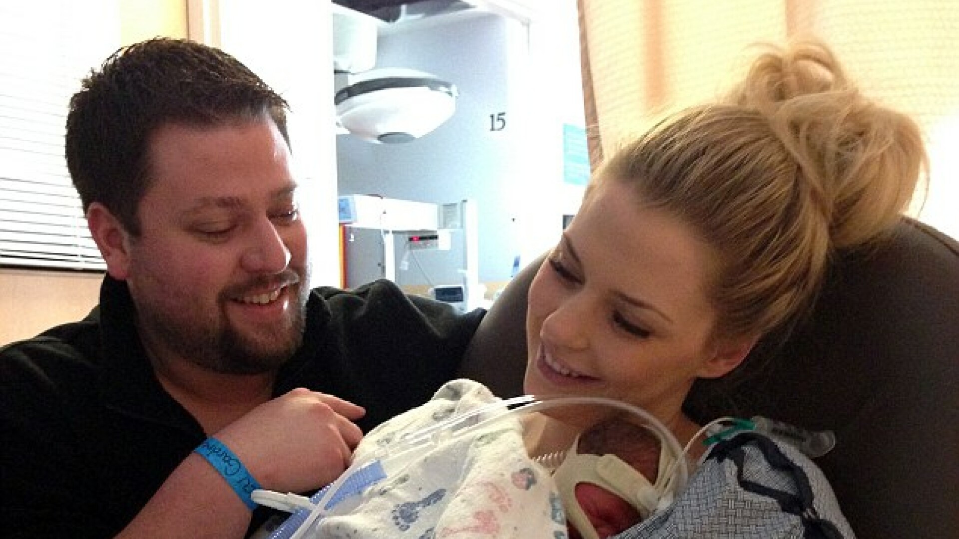 Sansele erau de 1 la 70 de milioane. O femeie a nascut cvadrupleti dupa 8 ani de infertilitate