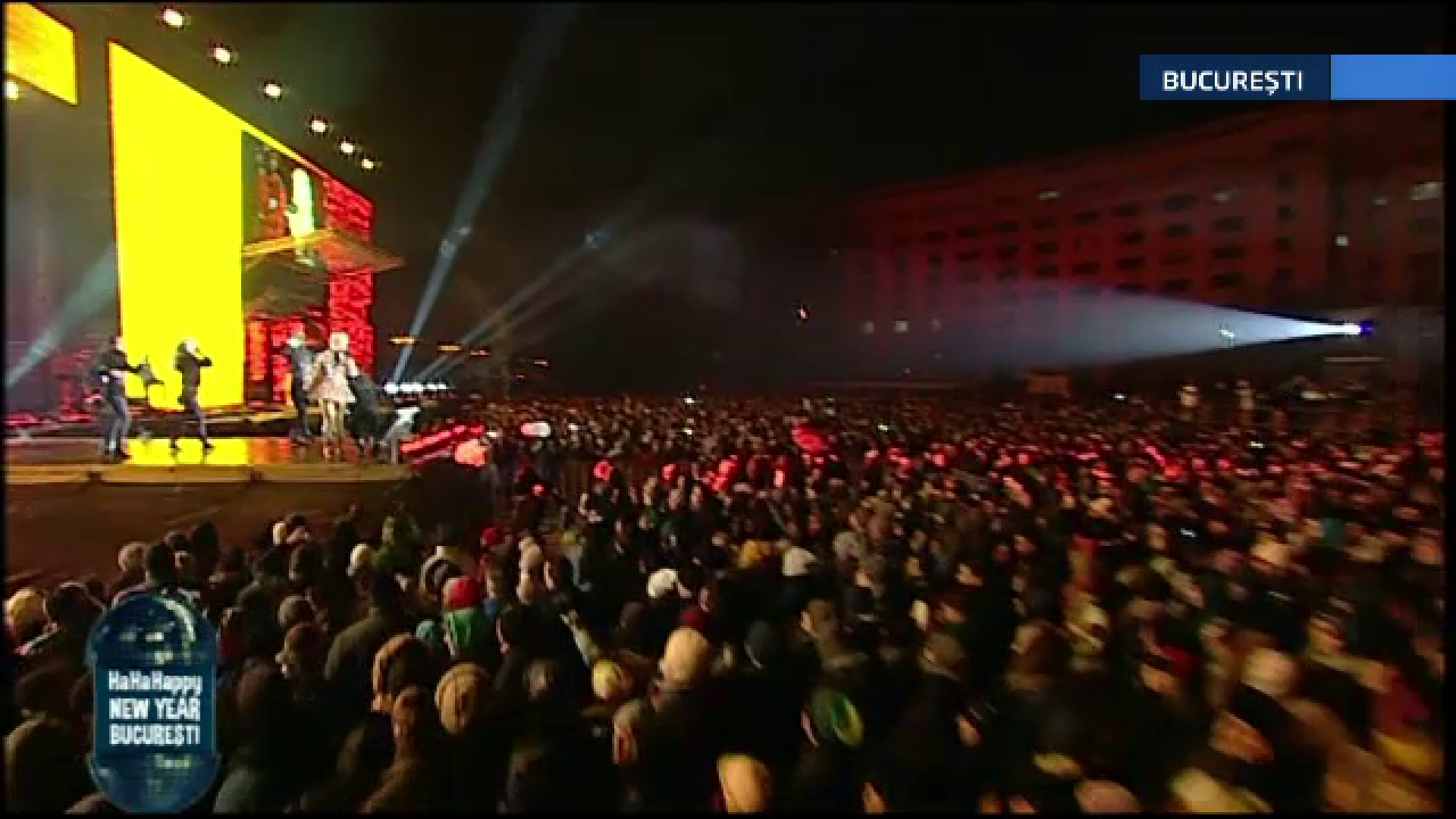 Sute de mii de romani au iesit in strada pentru o noapte de neuitat. Cum s-a sarbatorit Revelionul in pietele marilor orase