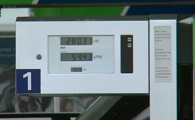 Scumpirile anului 2015. Cu cat vor creste preturile la energie, politele RCA si impozitele pentru case si terenuri