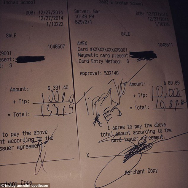 Angajatii unui restaurant din SUA au avut parte de bacsisul vietii lor. Cati bani au impartit cei trei