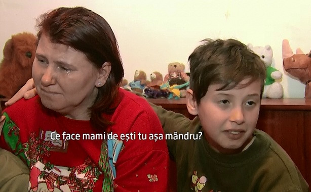 Drama unei mame sarace care nu isi poate inscrie copilul la scoala din cauza unui functionar. Liliana are nevoie de ajutor