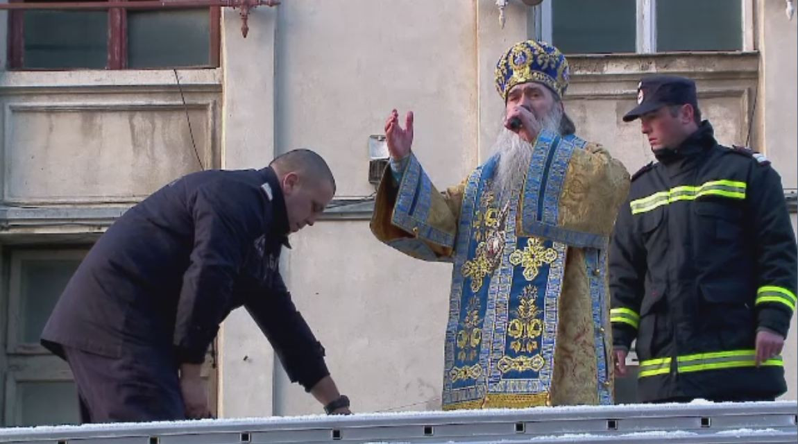 Arhiepiscopul Tomisului a sfintit 60.000 de litri de apa in ajun de Boboteaza. Slujba va avea loc pe faleza Cazinoului