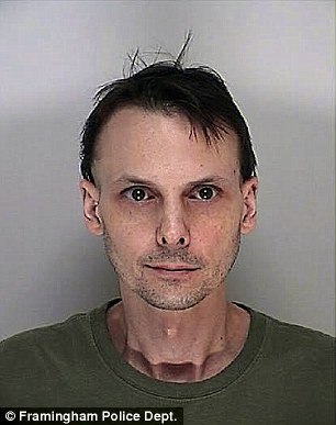 Un barbat din SUA a scapat de inchisoare cu ajutorul unor pantofi Nike. Cum l-a convins pe judecator sa-l elibereze