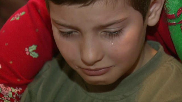 Ministrul Muncii a aflat de la ProTV ca un baietel a ramas fara certificat de nastere si alocatie din cauza unui functionar