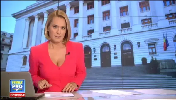 Previziunile analistilor de la ING, Raiffeisen si BCR pentru cursul de schimb LEU - EURO. Ce ar urma sa se intample in 2015