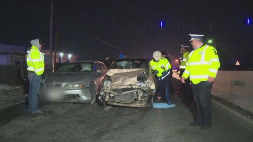 A provocat un accident in lant si a fugit de politie pe acoperisurile unor case din Pitesti. Ce spun martorii despre barbat