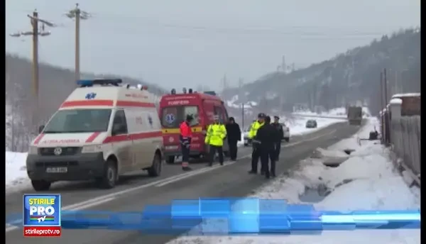 Sfarsit tragic. Un barbat de 55 de ani din judetul Alba a fost spulberat de camion