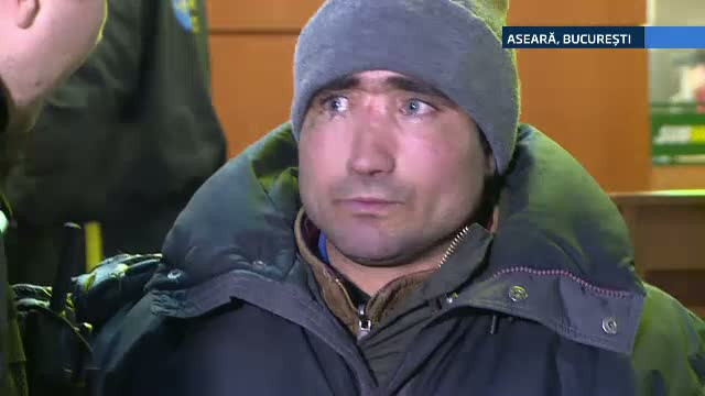 Oameni ai strazii din Capitala, luati de politisti si dusi in adaposturi. Au primit mancare si au dormit la caldura