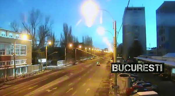 Meteorul care a luminat Romania in mijlocul noptii a fost observat intai in Rusia. Cat ar valora eventuale ramasite ale sale