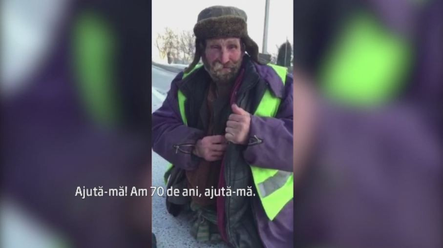 "Ajuta-ma! Am 70 de ani, ajuta-ma!". Parasit de familie, un batran fara picioare risca sa moara de frig