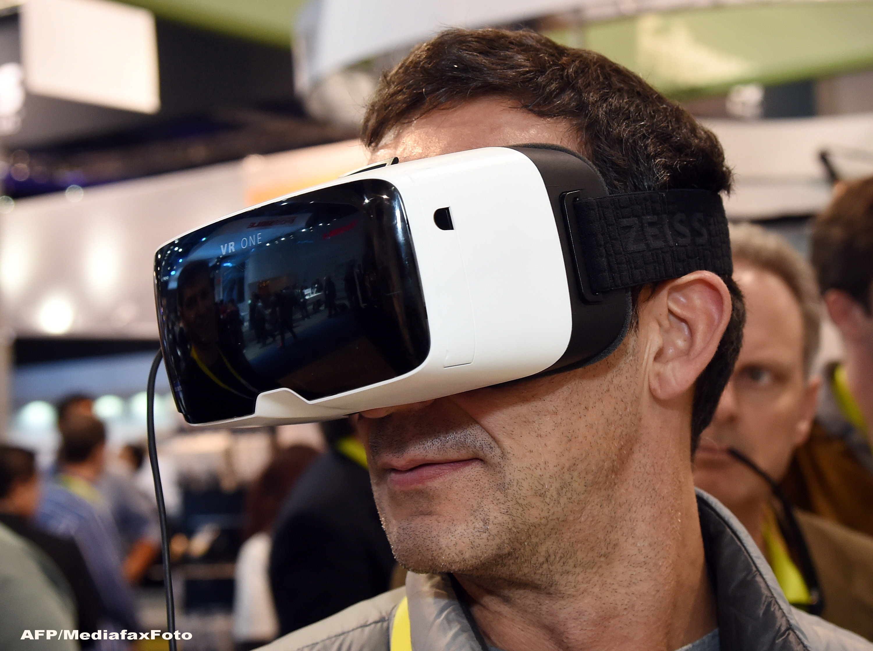 CES 2015. Programul cu care veti vorbi cu oricine pe internet, VIDEO, dar fara sa va folositi identitatea