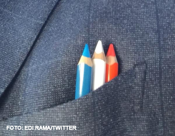 Edi Rama creioane omagiu Charlie