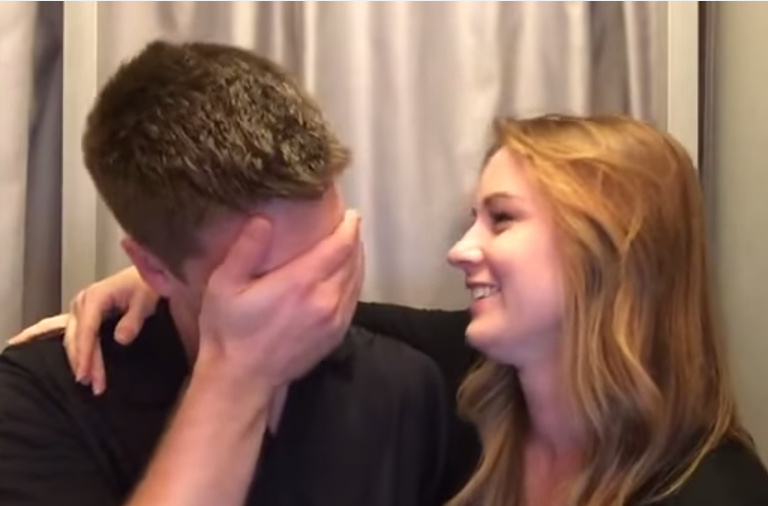 Si-a rugat sotul sa faca o fotografie impreuna. Surpriza care a urmat a fost vazuta de peste 9 milioane de ori