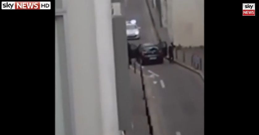 O noua inregistrare cu fratii Kouachi, dupa comiterea atacului de la Charlie Hebdo. Ce au facut cand s-au intalnit cu politia