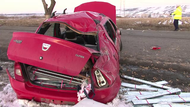 Accident grav in Suceava. Un barbat de 60 de ani murit, dupa ce a vrut sa depaseasca o coloana de masini si sa evite un TIR