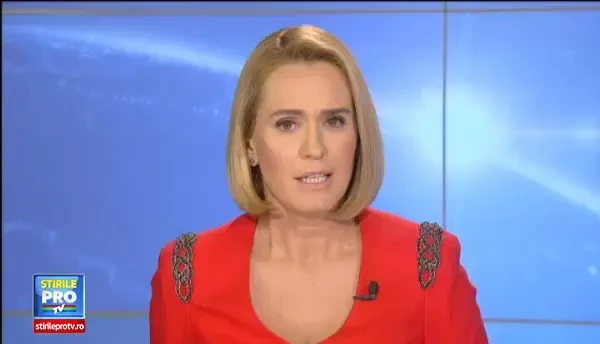 Scene de Jurassic Park cu un elefant care calca in picioare o masina pana o face zob. Scena de langa Bangkok a fost filmata